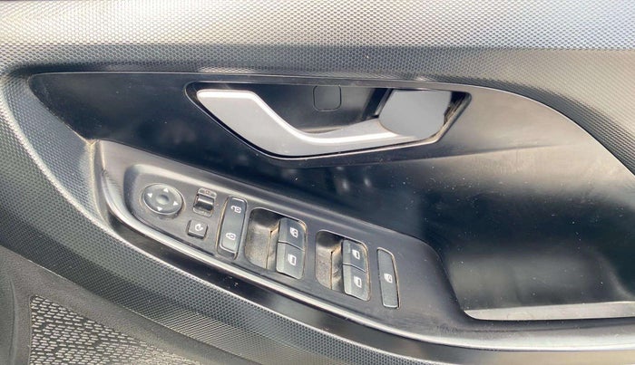 2021 Hyundai Creta SX 1.4 TURBO DCT, Petrol, Automatic, 42,396 km, Driver Side Door Panels Control