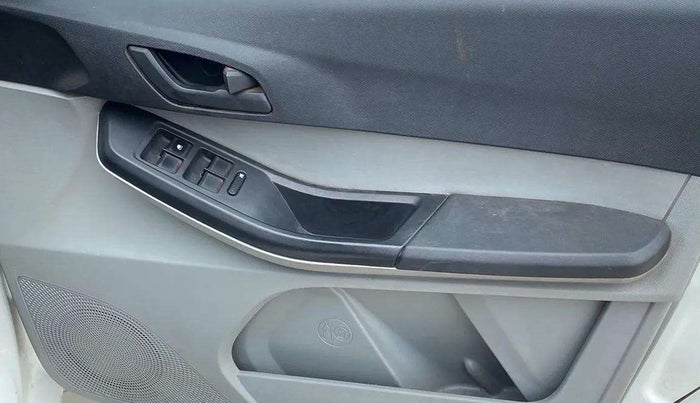 2021 Tata Tiago XZ PETROL, CNG, Manual, 79,429 km, Driver Side Door Panels Control
