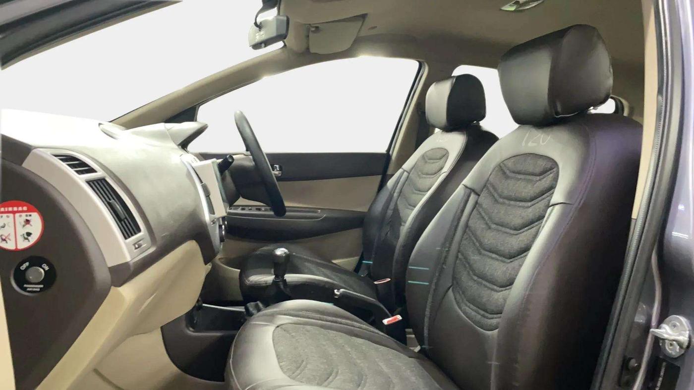 2012 Hyundai i20 ASTA 1.2, Petrol, Manual, 42,080 km, Right Side Front Door Cabin
