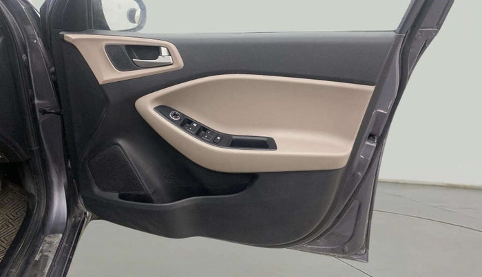 2019 Hyundai Elite i20 MAGNA PLUS 1.2, Petrol, Manual, 35,586 km, Driver Side Door Panels Control