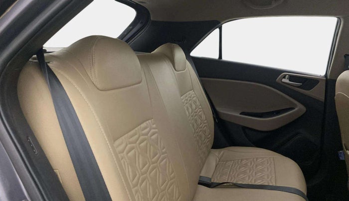 2019 Hyundai Elite i20 MAGNA PLUS 1.2, Petrol, Manual, 35,586 km, Right Side Rear Door Cabin