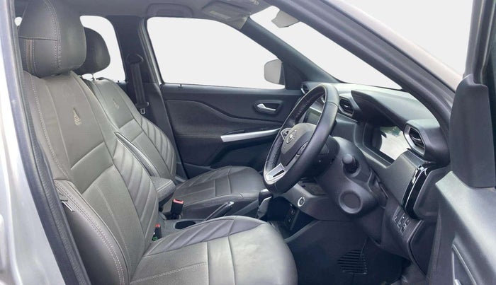 2022 Nissan MAGNITE XV PREMIUM TURBO CVT, Petrol, Automatic, 13,992 km, Right Side Front Door Cabin