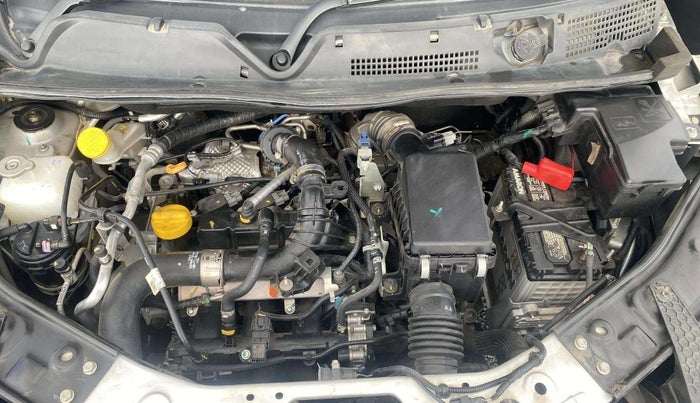 2022 Nissan MAGNITE XV PREMIUM TURBO CVT, Petrol, Automatic, 13,992 km, Engine View