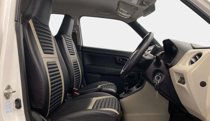 2025 Maruti New Wagon-R LXI CNG 1.0, CNG, Manual, 14,701 km, Right Side Front Door Cabin