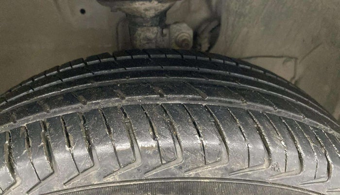 2025 Maruti New Wagon-R LXI CNG 1.0, CNG, Manual, 14,701 km, Right Front Tyre Tread
