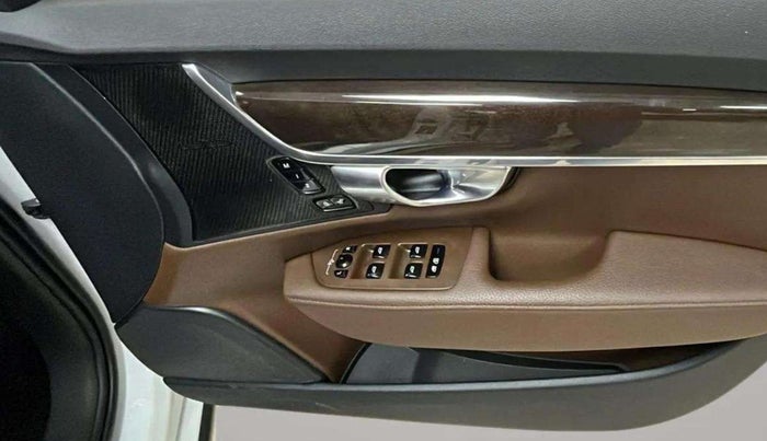2019 Volvo S90 D4 INSCRIPTION , Diesel, Automatic, 25,359 km, Driver Side Door Panels Control