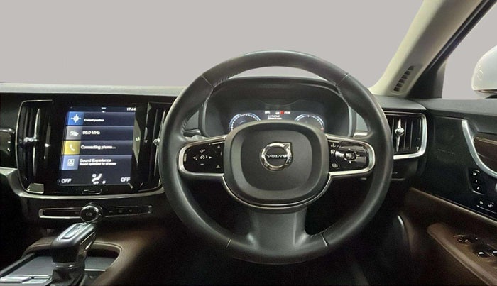 2019 Volvo S90 D4 INSCRIPTION , Diesel, Automatic, 25,359 km, Steering Wheel Close Up
