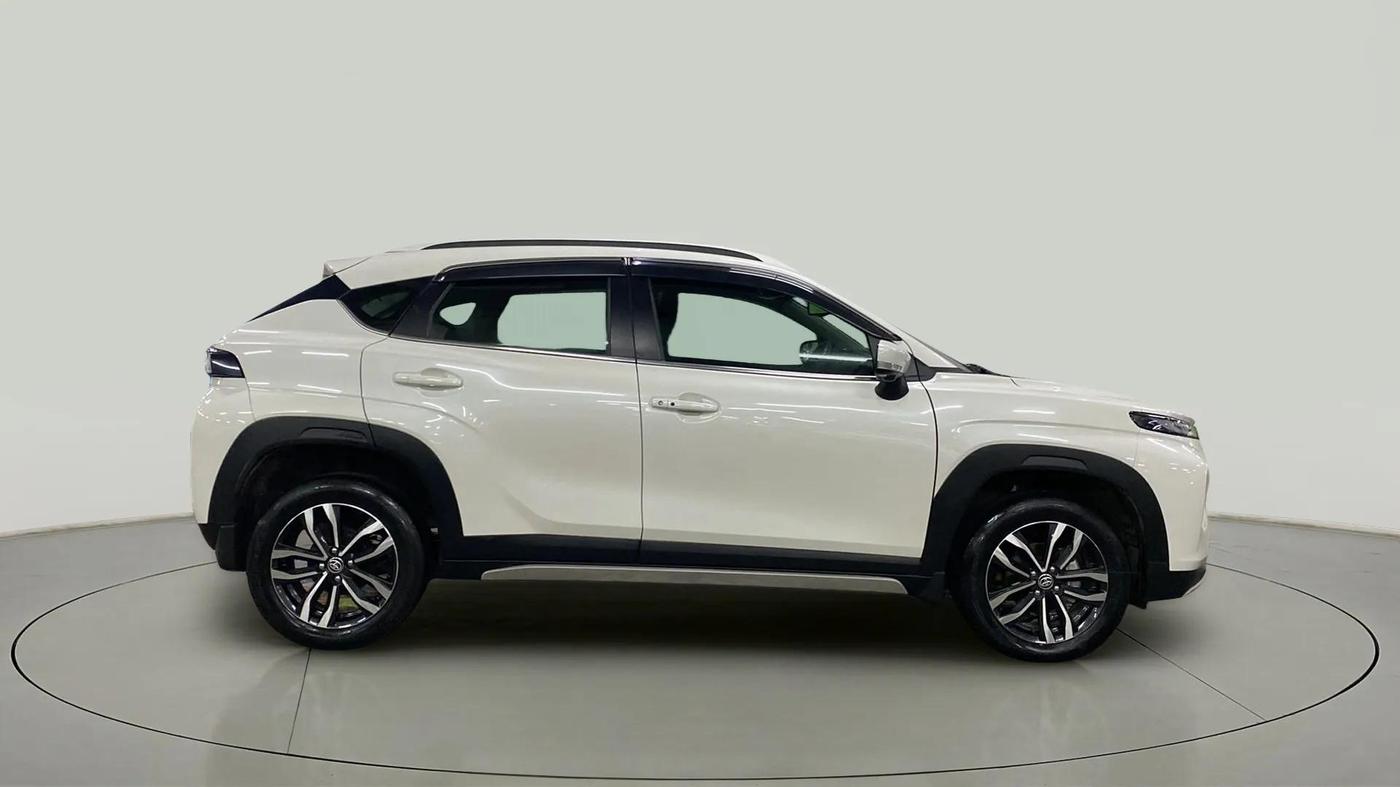 2024 Toyota Urban Cruiser Taisor V 1.0 Petrol AT, Petrol, Automatic, 6,868 km, Right Side View