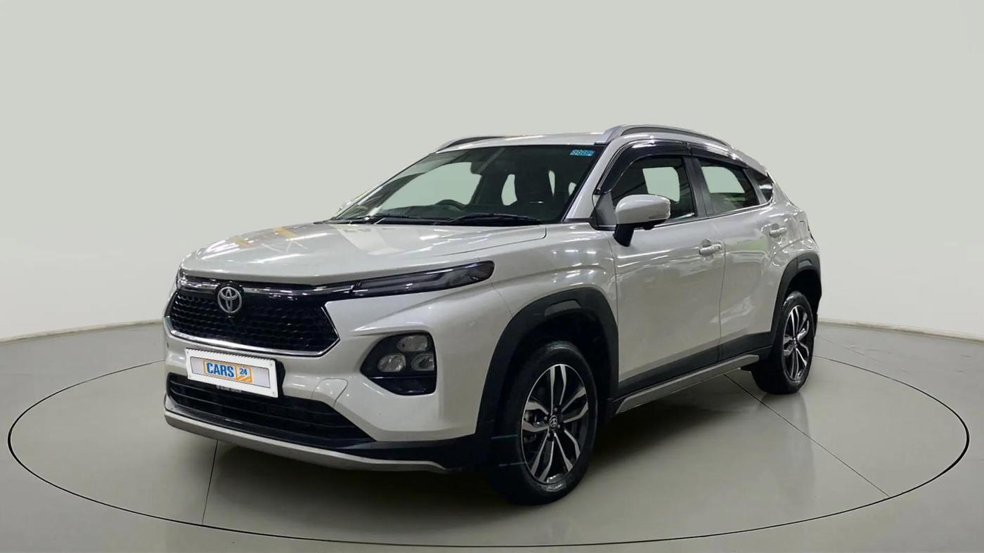 2024 Toyota Urban Cruiser Taisor V 1.0 Petrol AT, Petrol, Automatic, 6,868 km, Left Front Diagonal