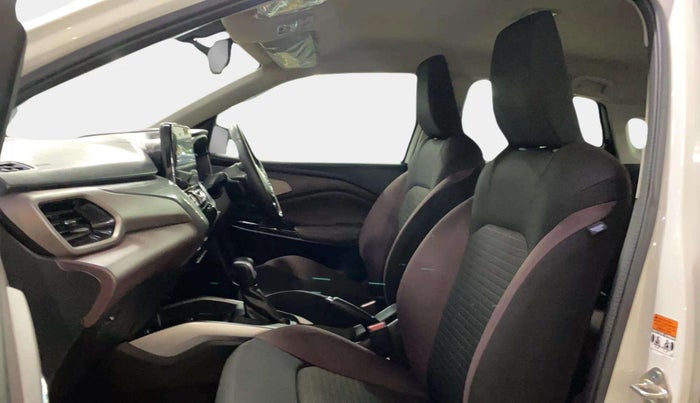 2024 Toyota Urban Cruiser Taisor V 1.0 Petrol AT, Petrol, Automatic, 6,836 km, Right Side Front Door Cabin