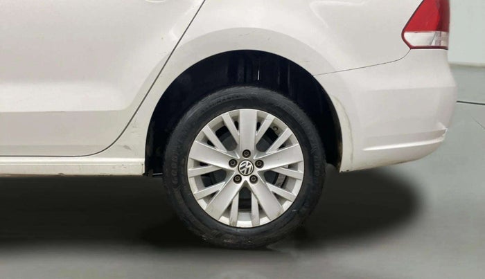2015 Volkswagen Vento HIGHLINE 1.6 MPI, Petrol, Manual, 98,672 km, Left Rear Wheel