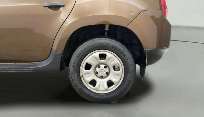 2015 Renault Duster RXL PETROL, CNG, Manual, 53,950 km, Left Rear Wheel