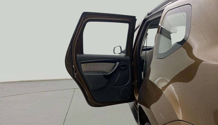 2015 Renault Duster RXL PETROL, CNG, Manual, 53,950 km, LHS Rear Door