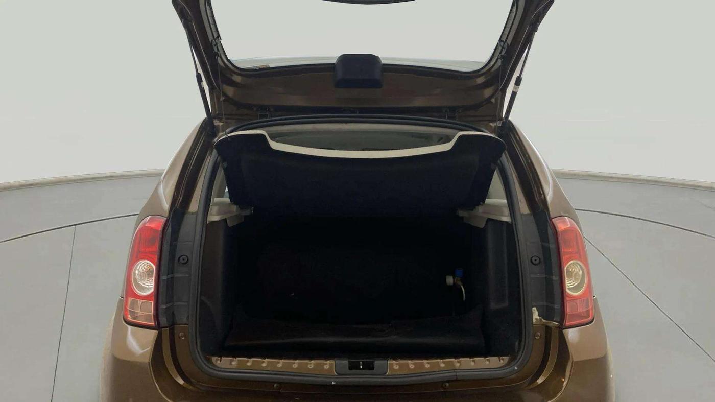2015 Renault Duster RXL PETROL, CNG, Manual, 53,950 km, Boot Inside