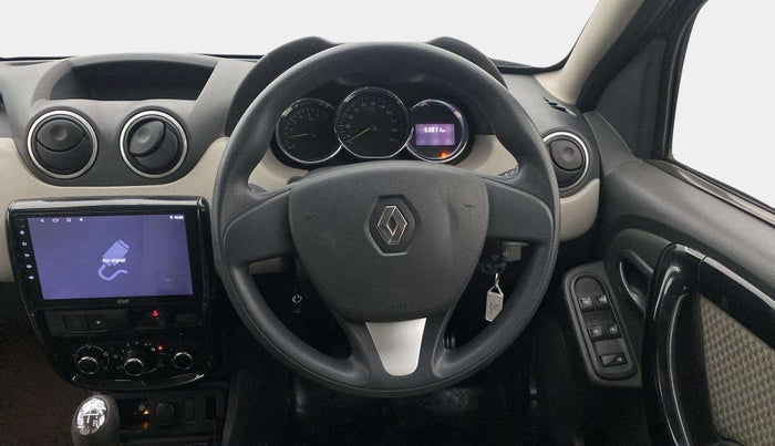 2015 Renault Duster RXL PETROL, CNG, Manual, 53,950 km, Steering Wheel Close Up