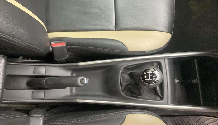 2017 Maruti Baleno ZETA PETROL 1.2, Petrol, Manual, 44,250 km, Gear Lever