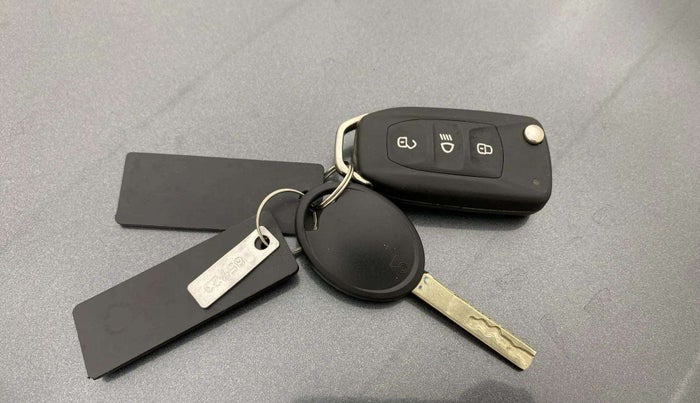 2021 Tata Tiago XZ PLUS PETROL, Petrol, Manual, 69,073 km, Key Close Up