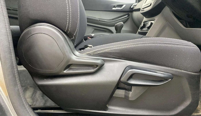 2021 Tata Tiago XZ PLUS PETROL, Petrol, Manual, 69,073 km, Driver Side Adjustment Panel
