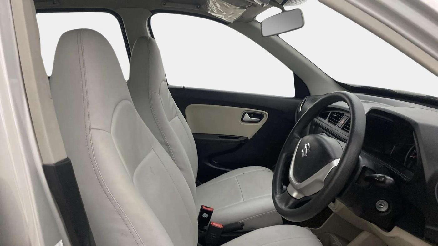 2022 Maruti Alto LXI O, Petrol, Manual, 8,891 km, Right Side Front Door Cabin