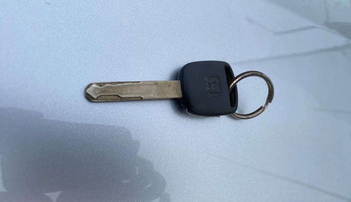 2019 Honda Amaze 1.2L I-VTEC E, Petrol, Manual, 94,089 km, Key Close Up