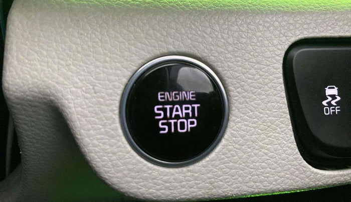 2022 KIA SELTOS HTX PETROL 1.5, Petrol, Manual, 8,365 km, Right Side Rear Door Cabin