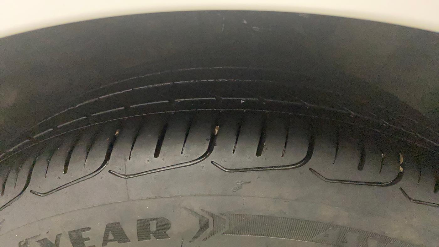 2018 Hyundai Verna 1.6 VTVT SX O, Petrol, Manual, 87,353 km, Right Front Tyre Tread