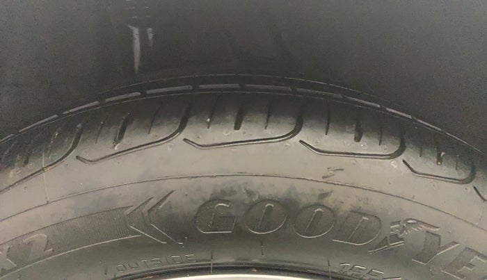 2018 Hyundai Verna 1.6 VTVT SX O, Petrol, Manual, 87,353 km, Right Rear Tyre Tread