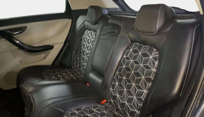 2023 Tata NEXON XZ PLUS PETROL SUNROOF, Petrol, Manual, 29,636 km, Right Side Rear Door Cabin