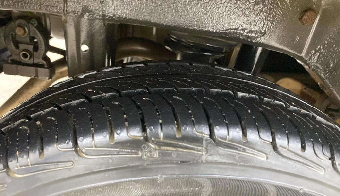 2015 Maruti Alto K10 VXI, Petrol, Manual, 58,010 km, Right Rear Tyre Tread