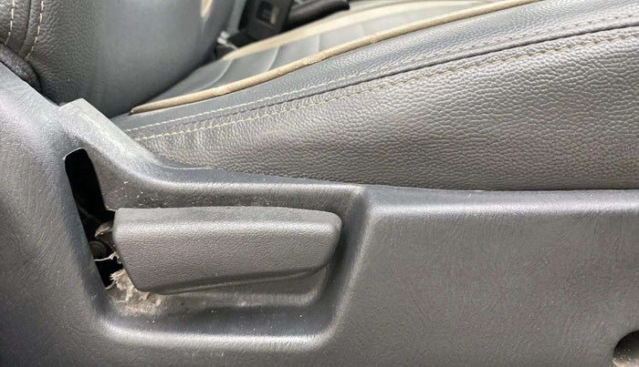 2015 Maruti Alto K10 VXI, Petrol, Manual, 58,010 km, Driver Side Adjustment Panel