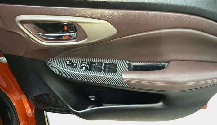 2024 Toyota Urban Cruiser Taisor V 1.0 Petrol MT, Petrol, Manual, 7,438 km, Driver Side Door Panels Control