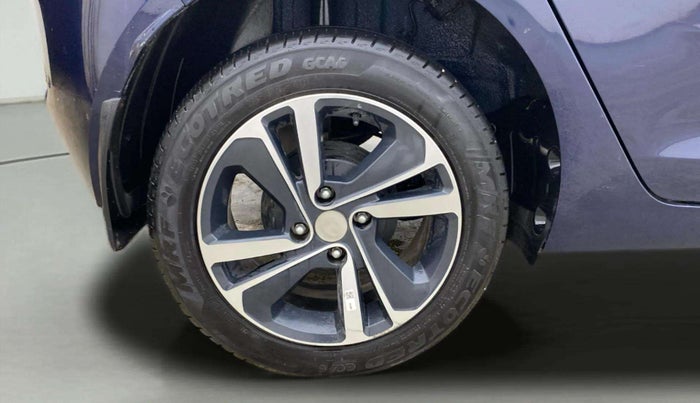 2023 Tata ALTROZ XZA + SUNROOF, Petrol, Automatic, 13,414 km, Right Rear Wheel