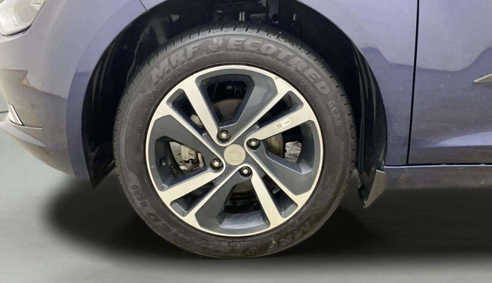 2023 Tata ALTROZ XZA + SUNROOF, Petrol, Automatic, 13,414 km, Left Front Wheel