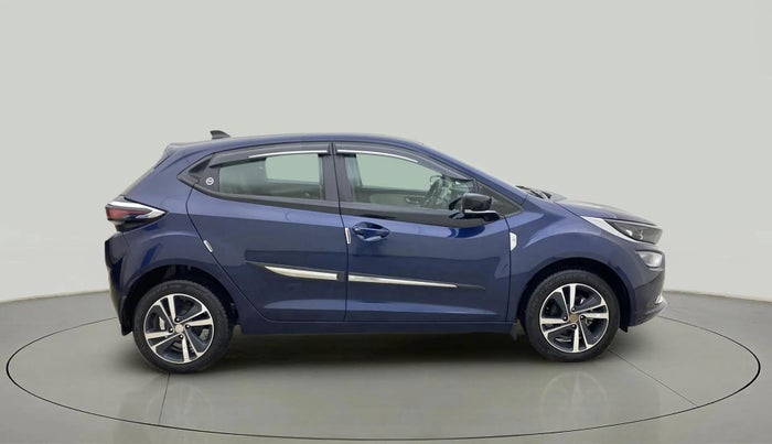 2023 Tata ALTROZ XZA + SUNROOF, Petrol, Automatic, 13,414 km, Right Side View