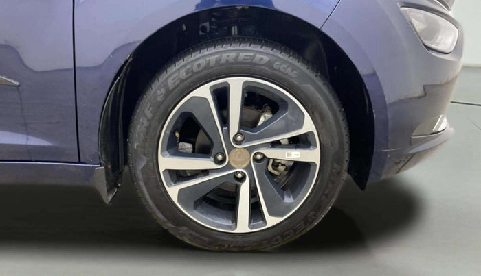 2023 Tata ALTROZ XZA + SUNROOF, Petrol, Automatic, 13,414 km, Right Front Wheel
