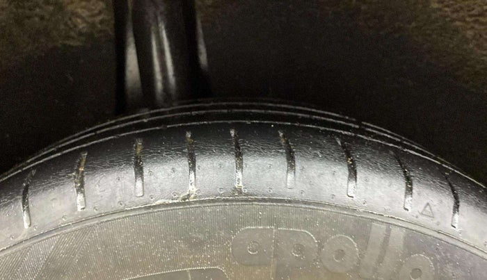 2021 Maruti Baleno ZETA PETROL 1.2, Petrol, Manual, 60,204 km, Right Rear Tyre Tread