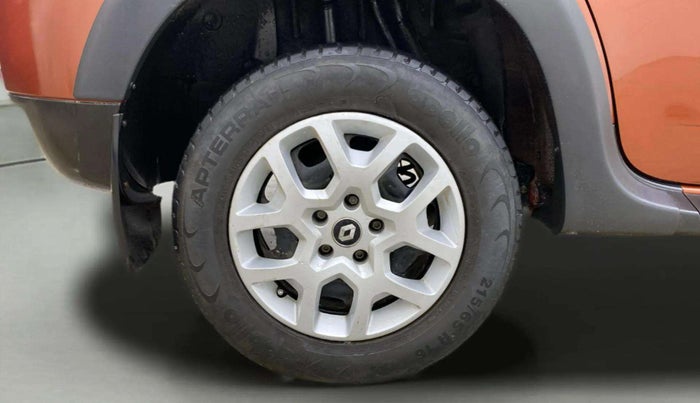 2016 Renault Duster RXL PETROL, Petrol, Manual, 75,565 km, Right Rear Wheel