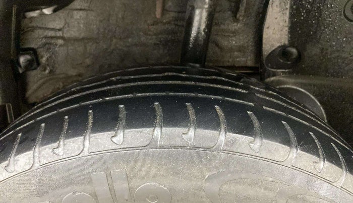 2016 Renault Duster RXL PETROL, Petrol, Manual, 75,565 km, Left Rear Tyre Tread
