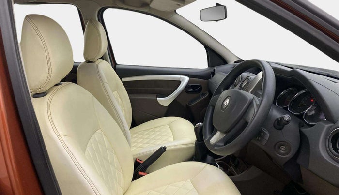 2016 Renault Duster RXL PETROL, Petrol, Manual, 75,565 km, Right Side Front Door Cabin