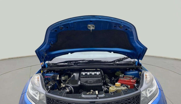 2018 Tata NEXON XZ PLUS DIESEL, Diesel, Manual, 1,33,446 km, Open Bonet