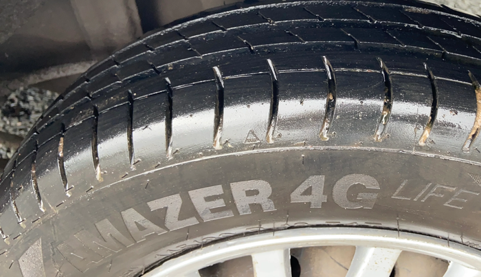 2018 Maruti Alto 800 LXI, CNG, Manual, 57,559 km, Left Rear Tyre Tread
