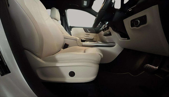 2022 Mercedes Benz GLA Class 200, Petrol, Automatic, 8,653 km, Driver Side Adjustment Panel