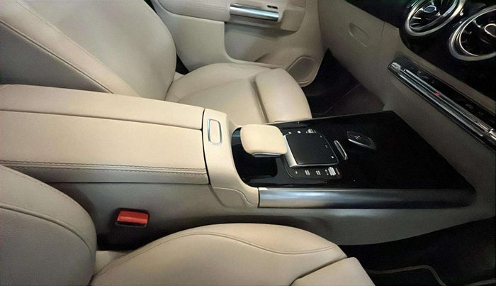 2022 Mercedes Benz GLA Class 200, Petrol, Automatic, 8,653 km, Gear Lever