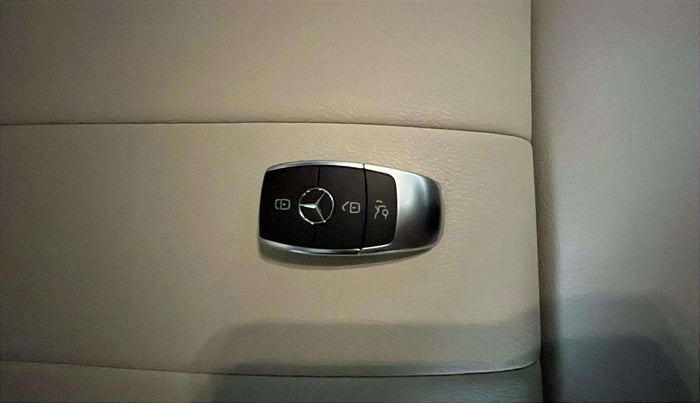 2022 Mercedes Benz GLA Class 200, Petrol, Automatic, 8,653 km, Key Close Up