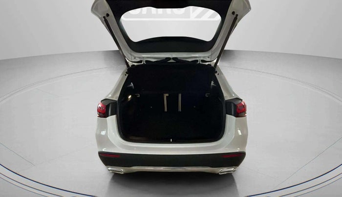2022 Mercedes Benz GLA Class 200, Petrol, Automatic, 8,653 km, Boot Door Open
