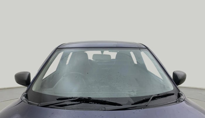 2020 Maruti Swift LXI, Petrol, Manual, 1,21,633 km, Front Windshield