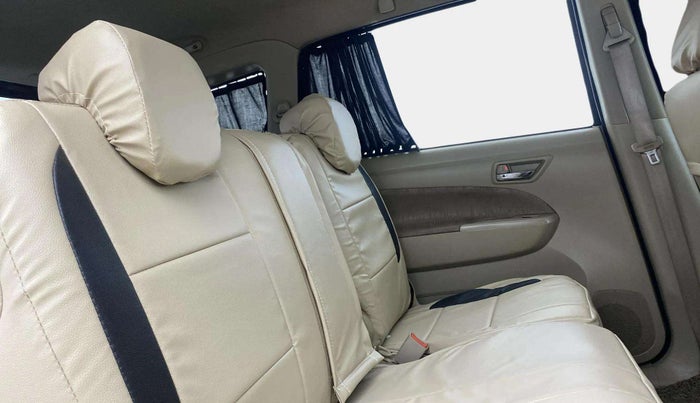 2015 Maruti Ertiga VXI CNG, CNG, Manual, 60,021 km, Right Side Rear Door Cabin