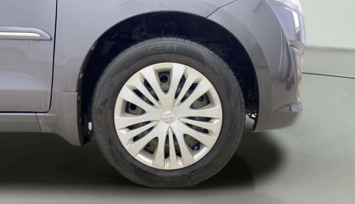 2015 Maruti Ertiga VXI CNG, CNG, Manual, 60,021 km, Right Front Wheel