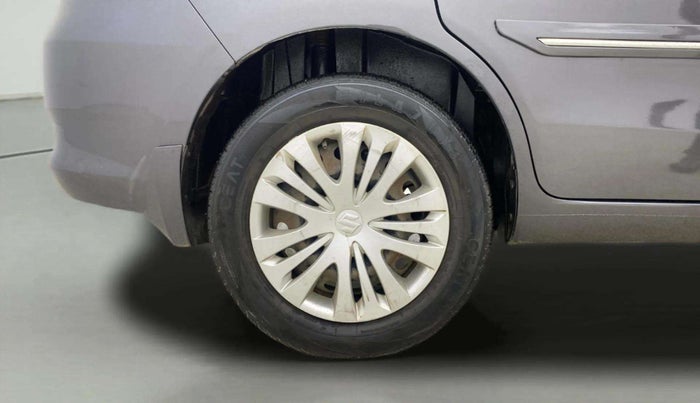 2015 Maruti Ertiga VXI CNG, CNG, Manual, 60,021 km, Right Rear Wheel