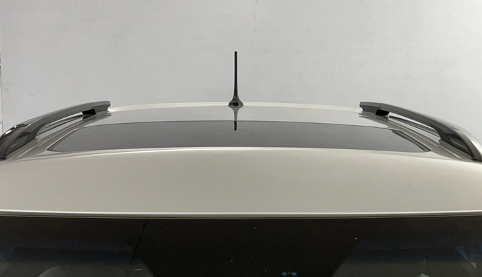 2021 Mahindra XUV300 W8 (O) 1.5 DIESEL, Diesel, Manual, 74,257 km, Moonroof/ Sunroof